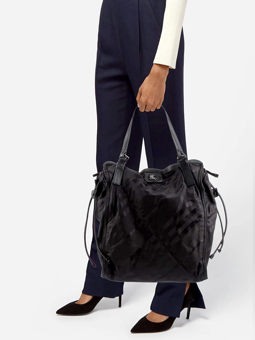 Burberry Classic Nylon & Leather Buckleigh Tote - Picture 11 of 16